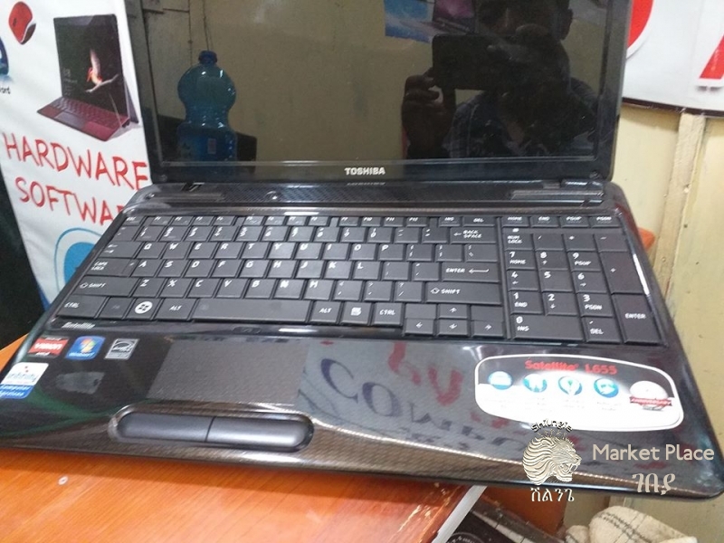 TOSHIBA LAPTOP