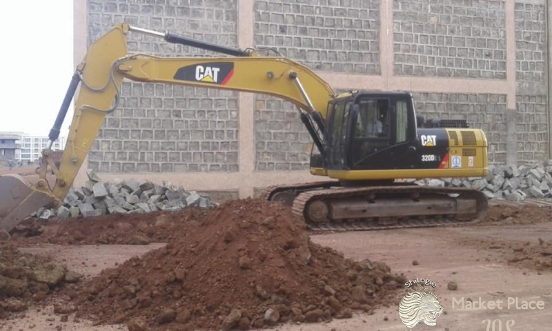 CATERPILLAR Excavator