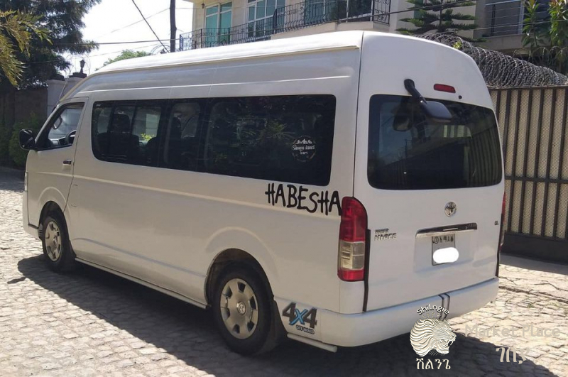 Toyota Hiace High Roof