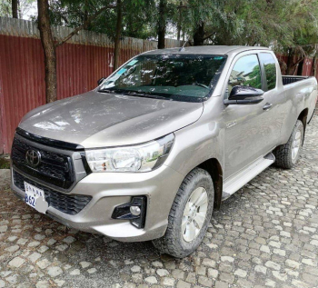 Toyota Hilux Revo 2020 Very Excellent and Full Option Pickup Car for Sale 