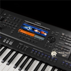 Yamaha PSR-SX700