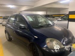 Toyota vitz yaris 2000 model