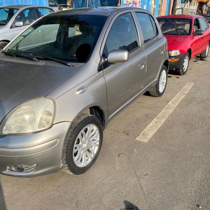 Vitz Yaris for sale