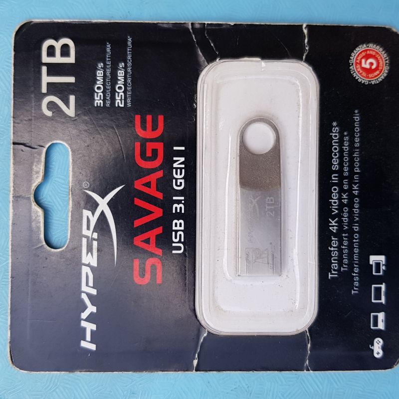 áŠ¦áˆªáŒ…áŠ“áˆ 2 TB áŠ®áˆ«á•á‰µ á‹«á‹°áˆ¨áŒˆ flash drive.
